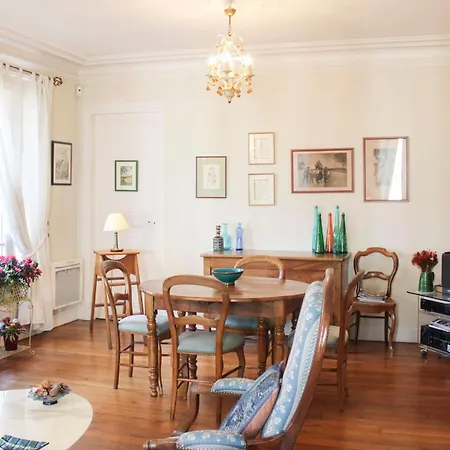 Timeless In A Haussmannian Building Appartamento Parigi